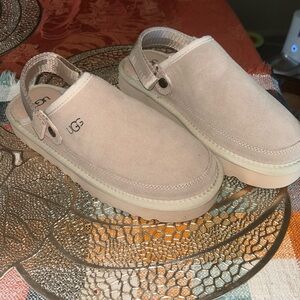 Ugg Goldenstar clog…size 7 women’s